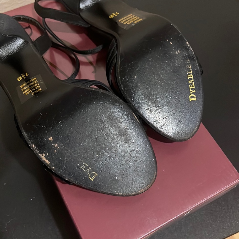 DYEABLES BLACK STRAPPY WEDDING SHOES HEELS NATALIE SIZE 7.5 B WORN ONCE - Picture 4 of 5